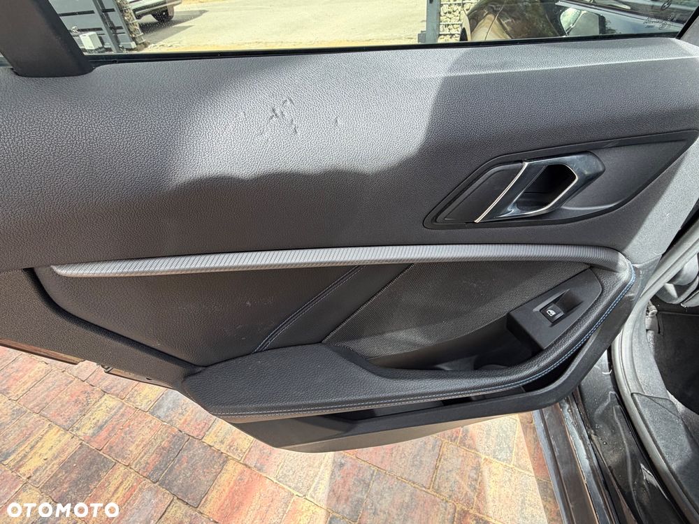 BMW Seria 1 120d xDrive M Sport - 14