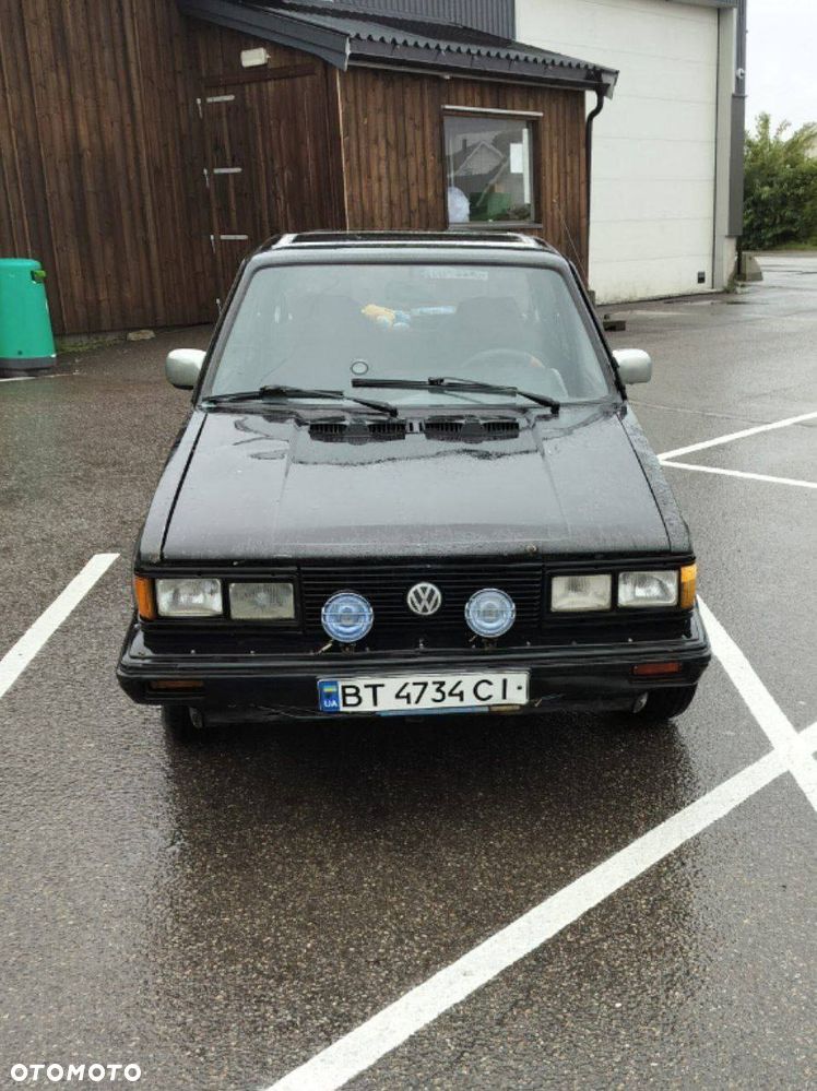 Volkswagen Jetta - 2