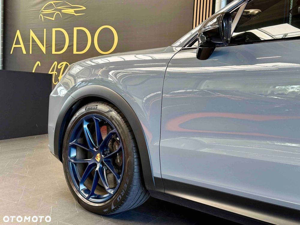 Porsche Cayenne Turbo E-Hybrid PHEV GT - 29