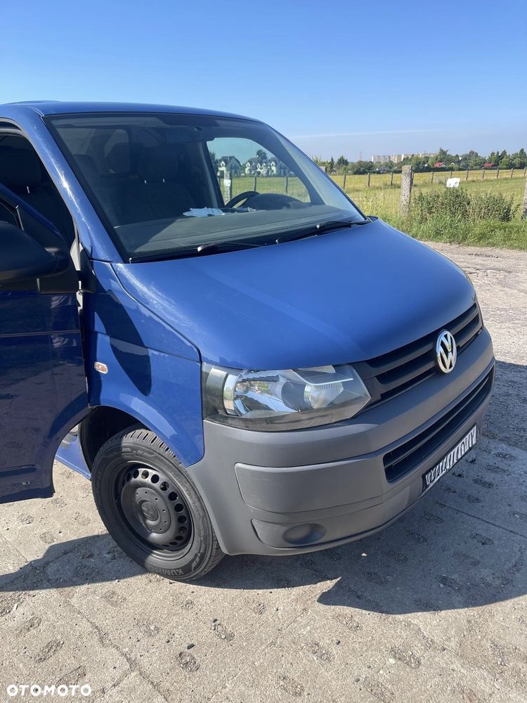 Volkswagen Transporter - 1