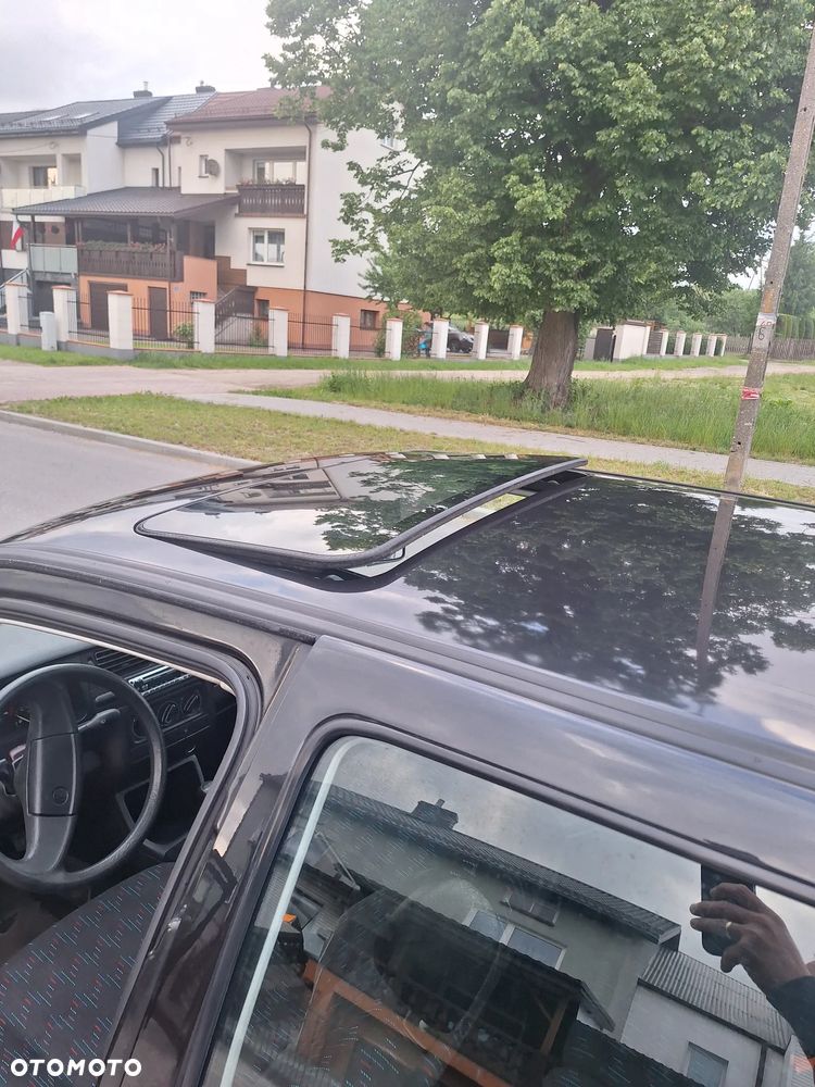 Volkswagen Golf 1.6 - 9