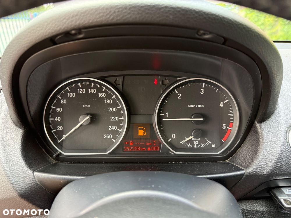 BMW Seria 1 - 12