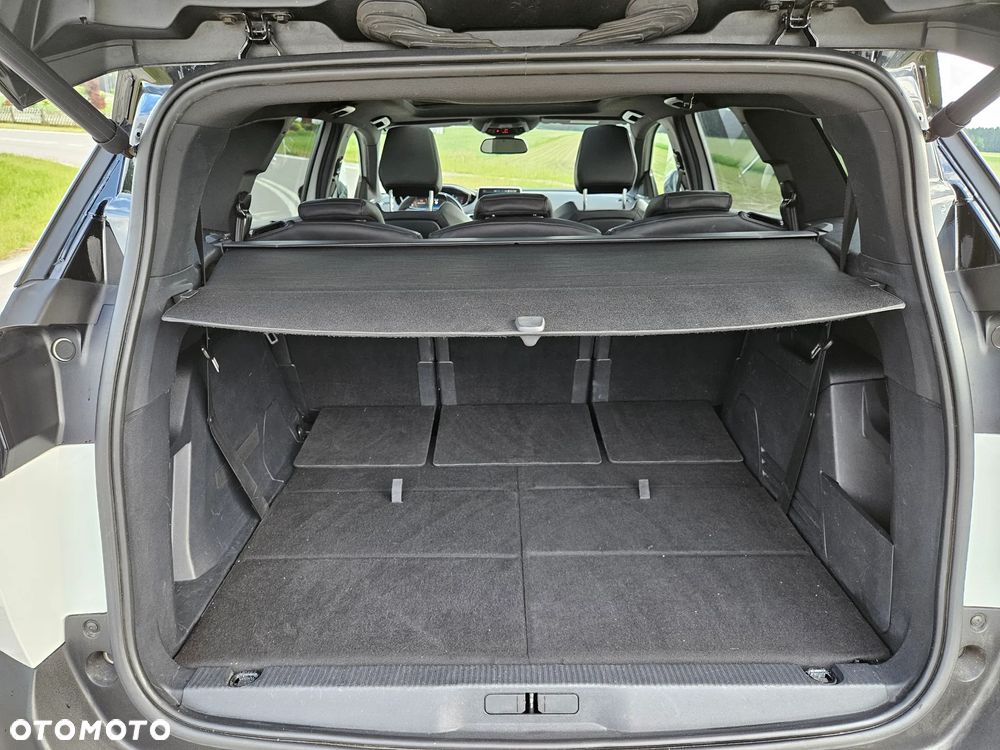 Peugeot 5008 - 22