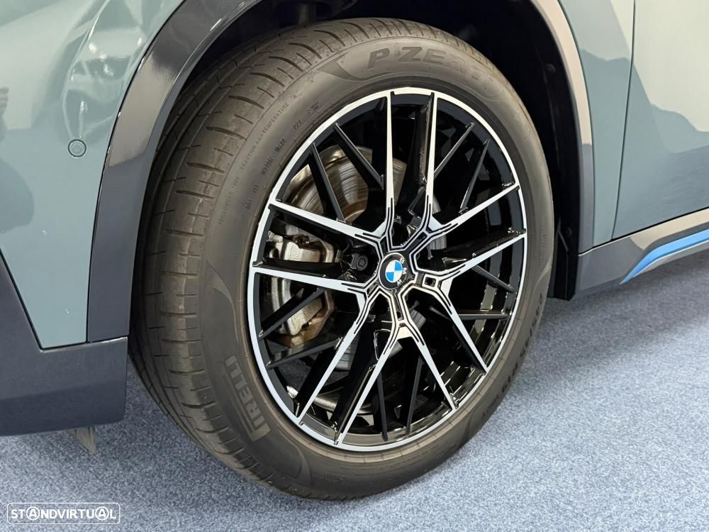 BMW iX1 xDrive30 - 15