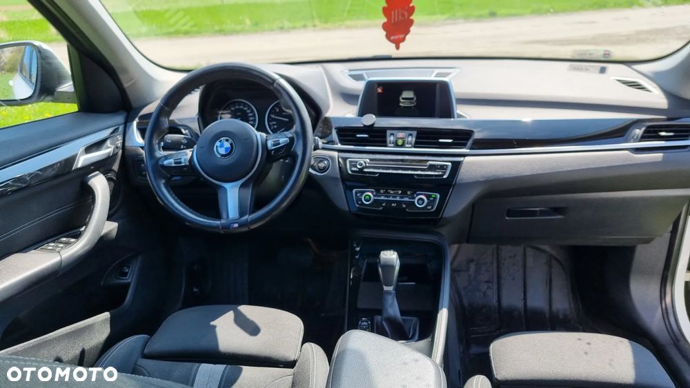 BMW X1 sDrive20i Sport Line - 22