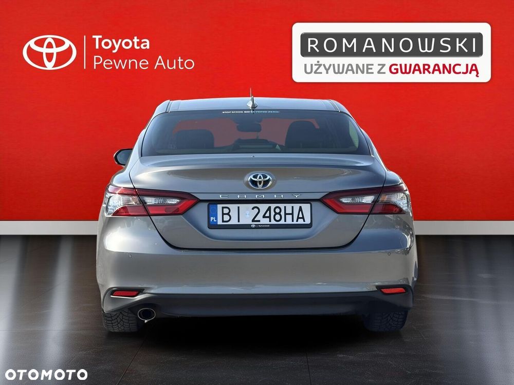 Toyota Camry 2.5 Hybrid Comfort CVT - 21