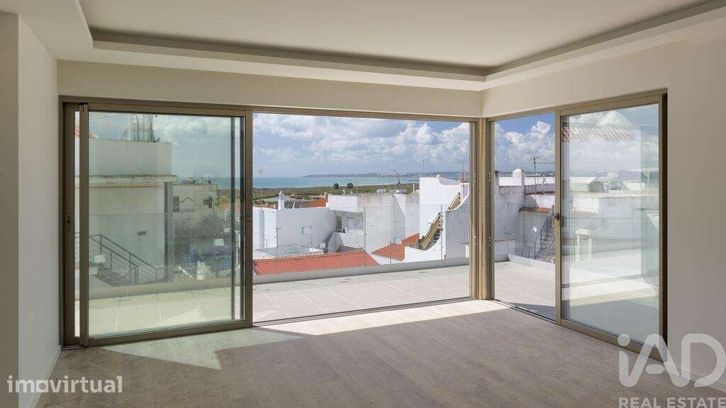 Apartamento T3 em Alvor de 260,00 m2 - Grande imagem: 2/19
