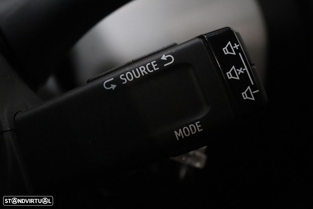 Renault Clio 1.0 TCe Limited Bi-Fuel - 19