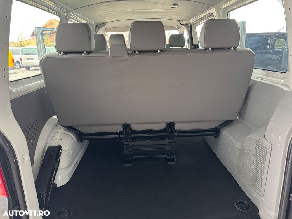Volkswagen Transporter - 9