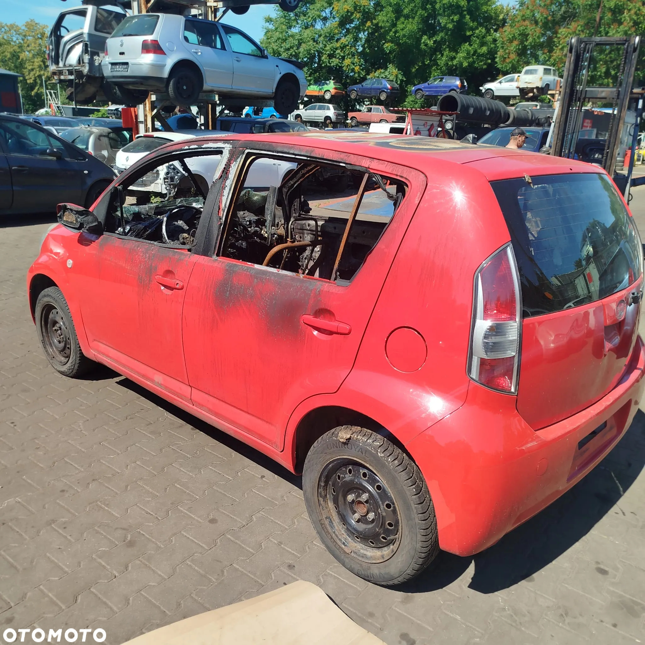 Daihatsu Sirion  na części . - 3