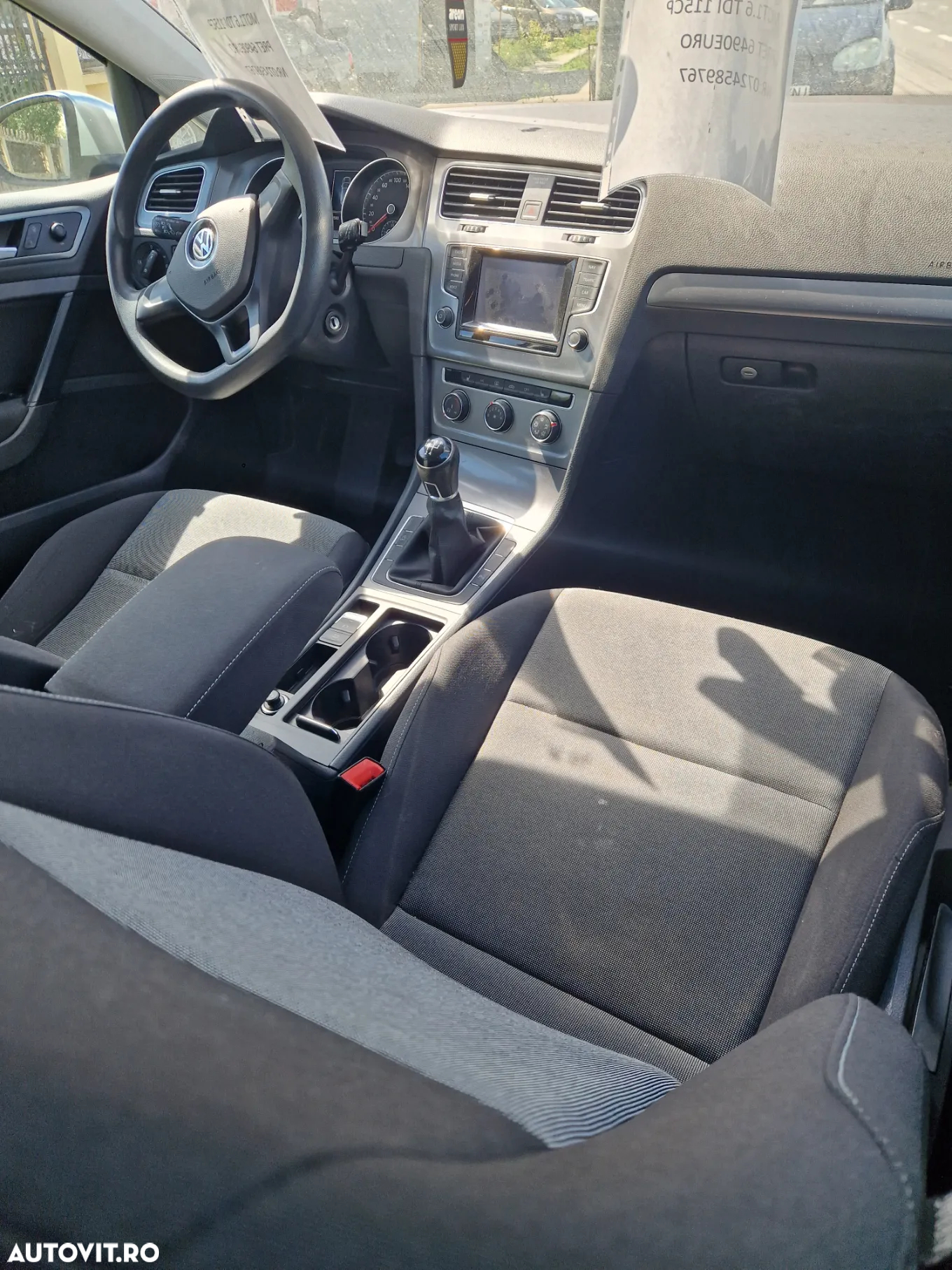Volkswagen Golf 1.6 TDI SCR Comfortline - 22