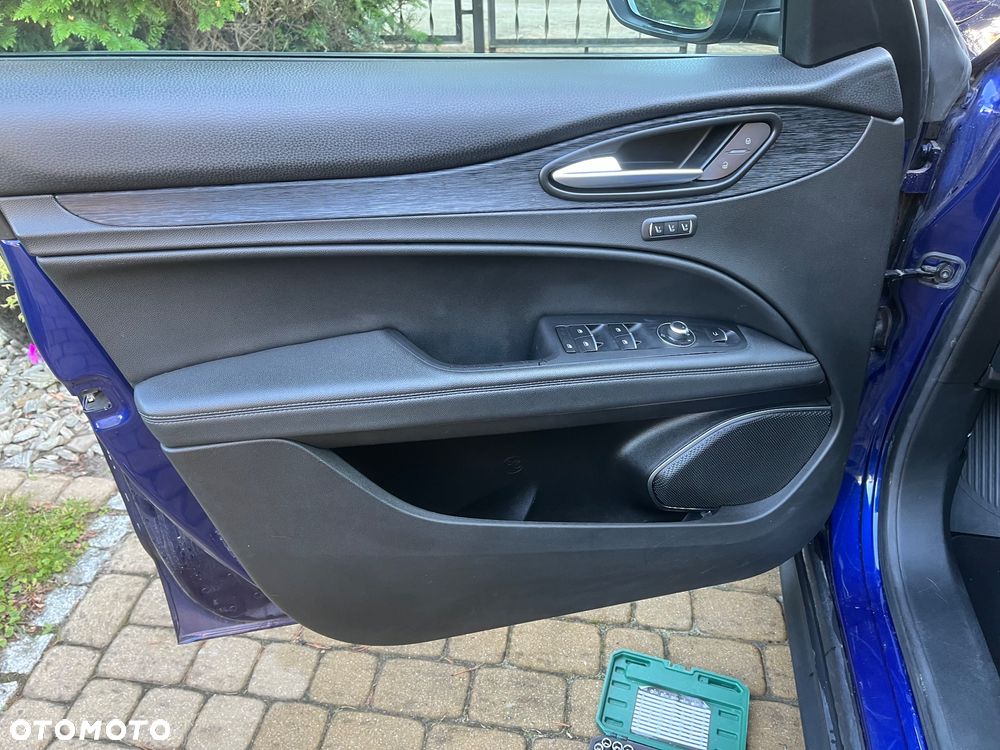 Alfa Romeo Stelvio 2.0 Turbo 16V AT8-Q4 Sprint - 24