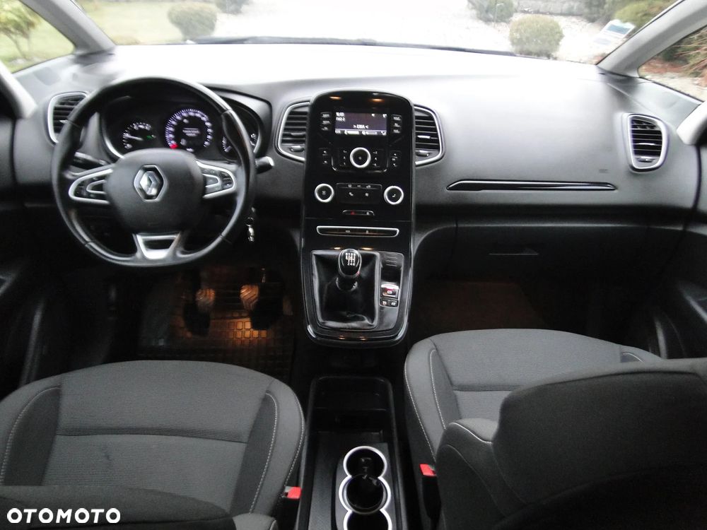 Renault Scenic - 9