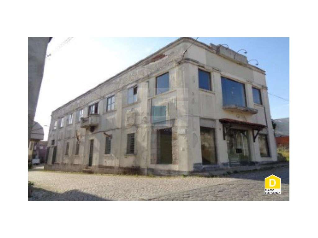 ESPAÇO COMERCIAL COM 710 M² | VIMIEIRO - SANTA COMBA DÃO - Grande imagem: 2/7
