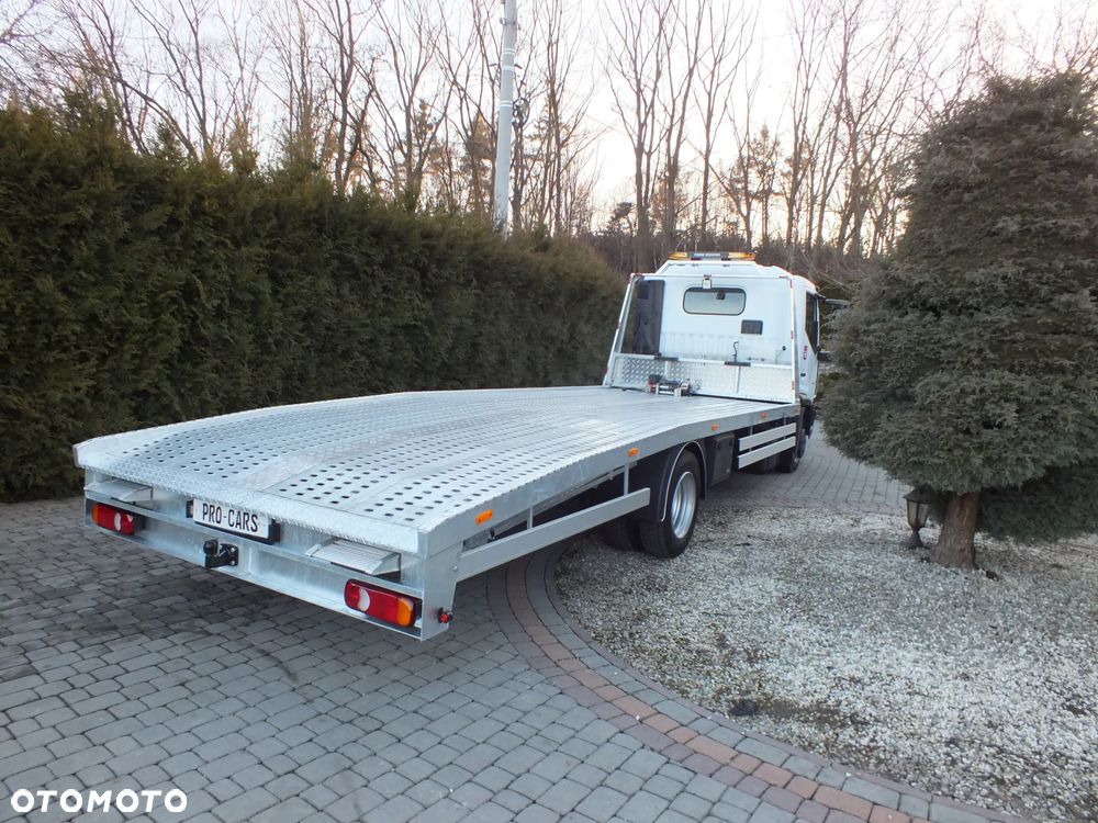 Renault - 11
