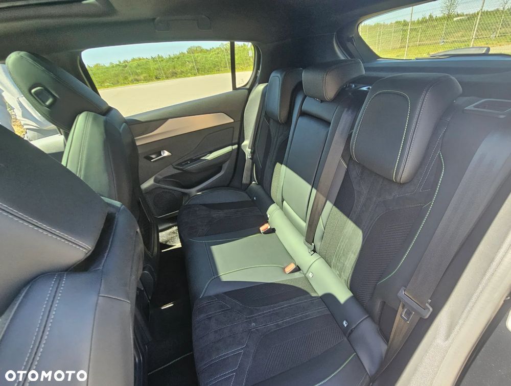 Peugeot 308 1.2 PureTech GT S&S EAT8 - 11