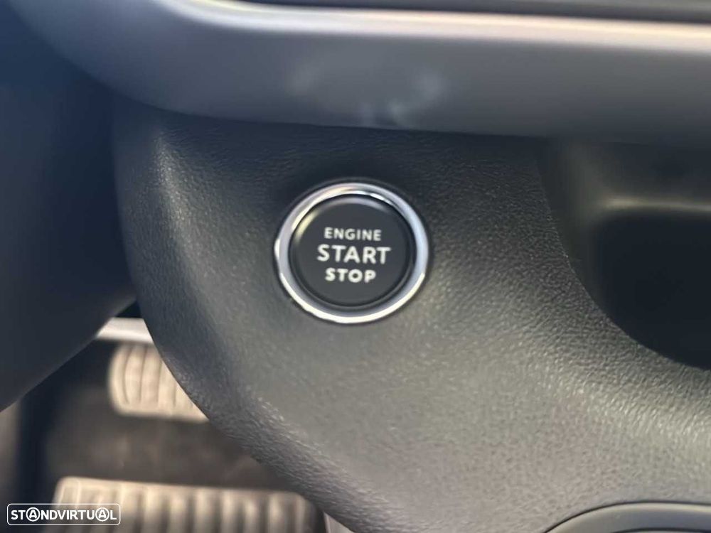 Jeep Avenger 1.2 e-Hybrid Summit DCT - 19