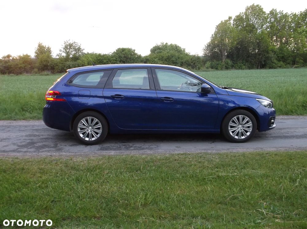 Peugeot 308 PureTech 130 GPF EAT8 Black Edition - 4