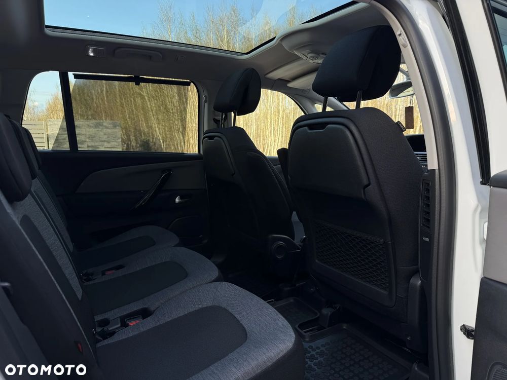 Citroën C4 Picasso - 10