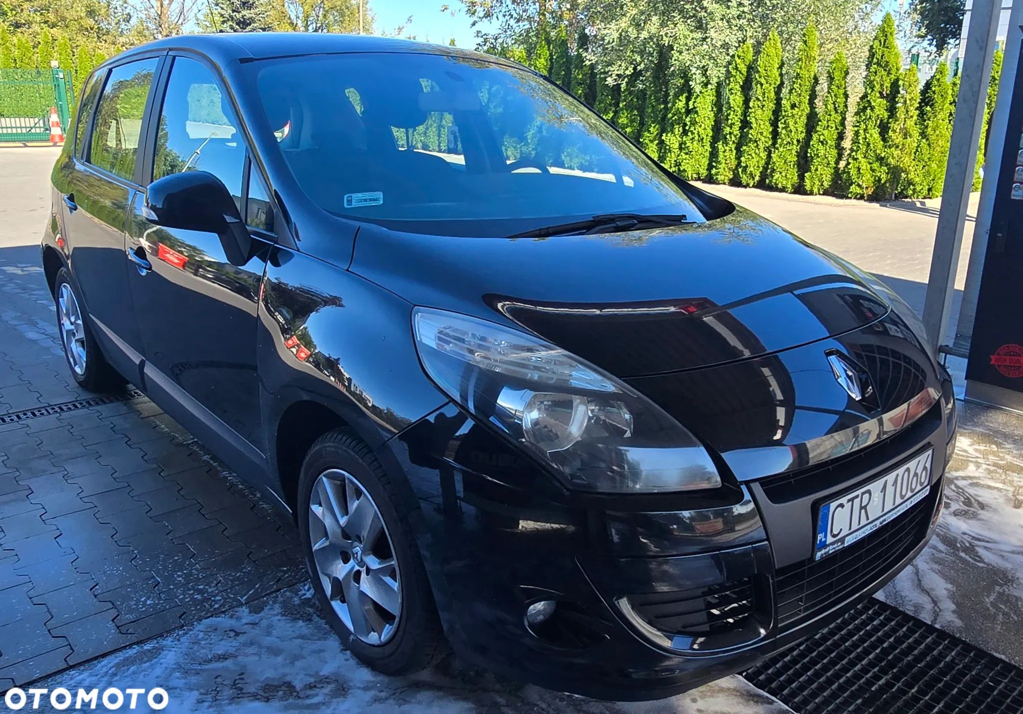 Renault Scenic 1.6 16V 110 Dynamique - 1