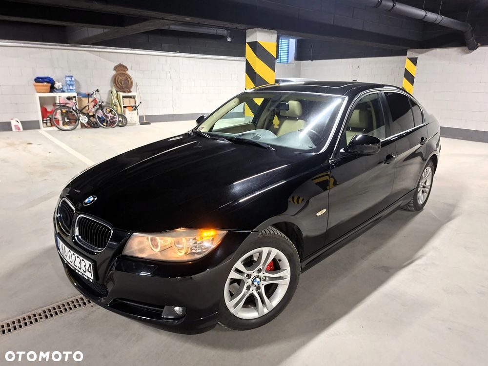 BMW Seria 3 318i Edition Exclusive - 16