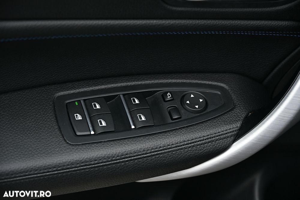 BMW Seria 1 120d xDrive Sport-Aut. M Sport - 32