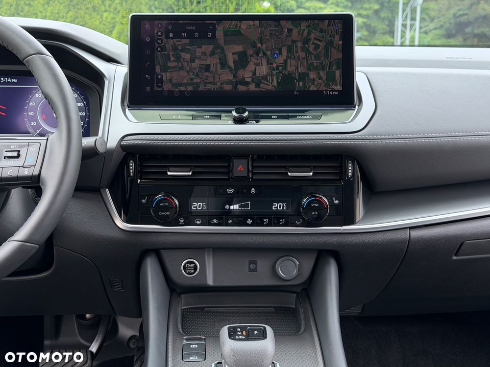 Nissan Qashqai 1.3 DIG-T N-Connecta DCT - 24