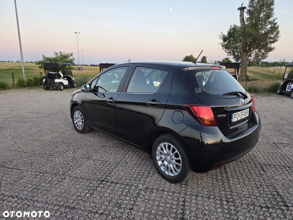 Toyota Yaris 1.33 Premium - 3