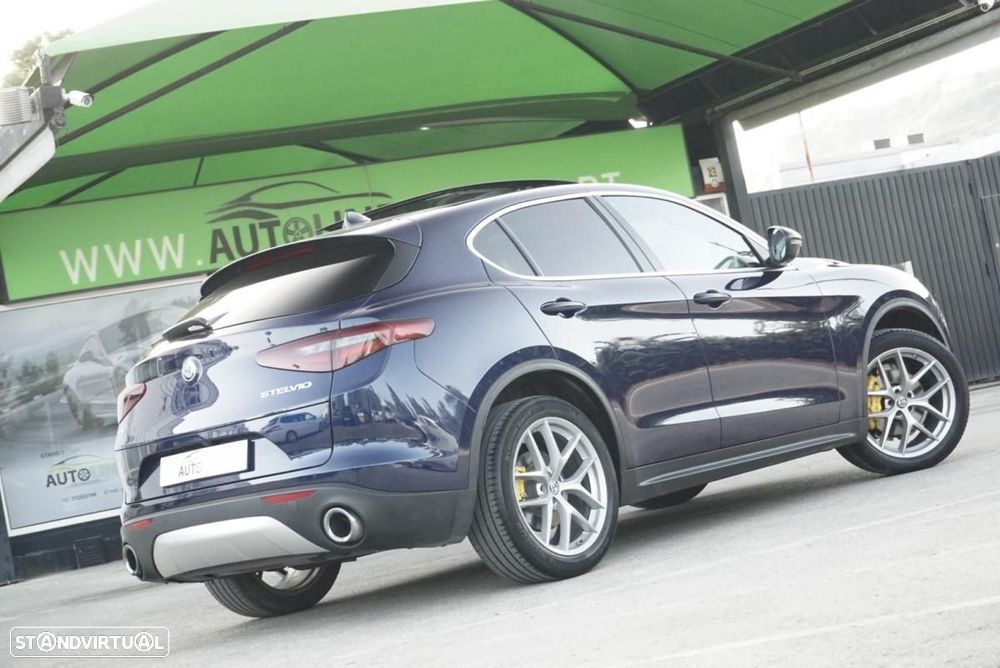 Alfa Romeo Stelvio 2.0 T Veloce TI Q4 AT8 - 51