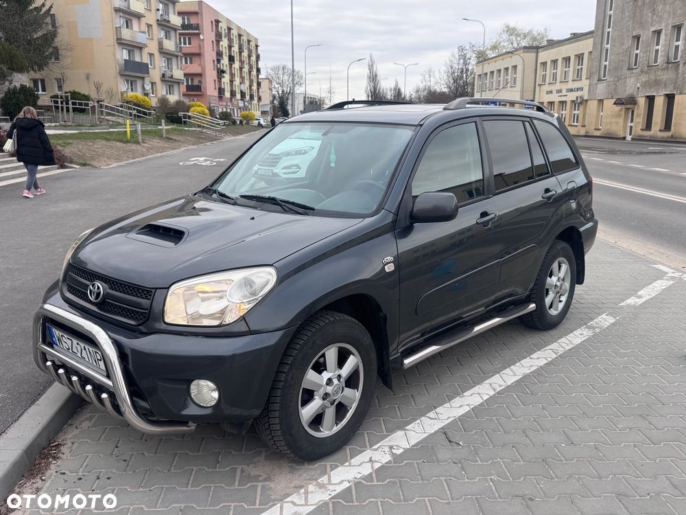Toyota RAV4 2.0 D-4D 4x4 - 4