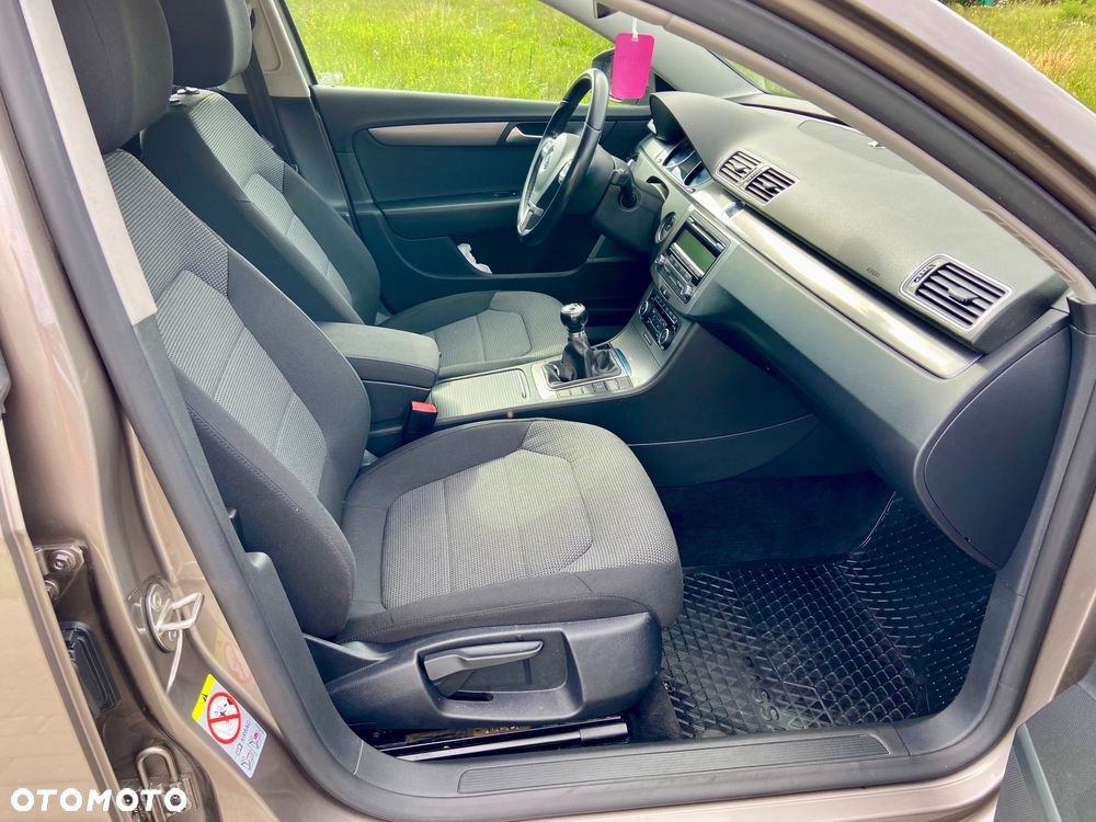 Volkswagen Passat Variant 2.0 Blue TDI DPF Comfortline - 10