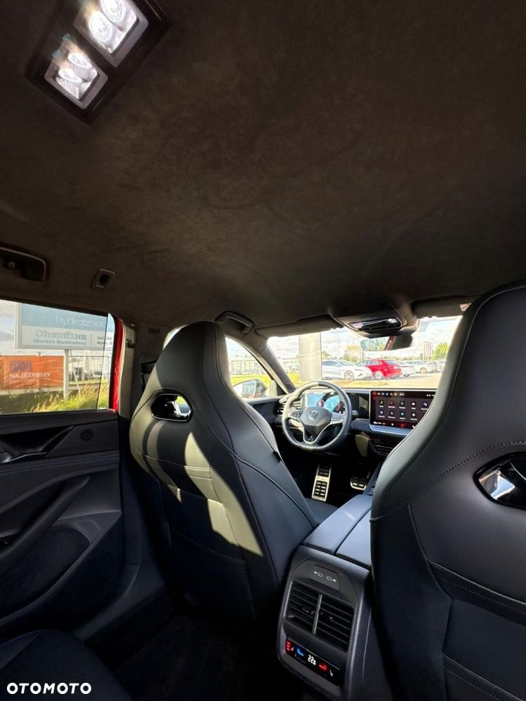 Volkswagen Passat - 41