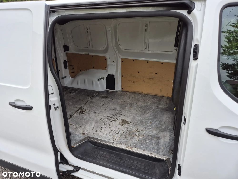 Toyota Proace - 10