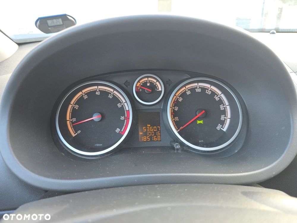 Opel Corsa 1.4 16V Active - 15