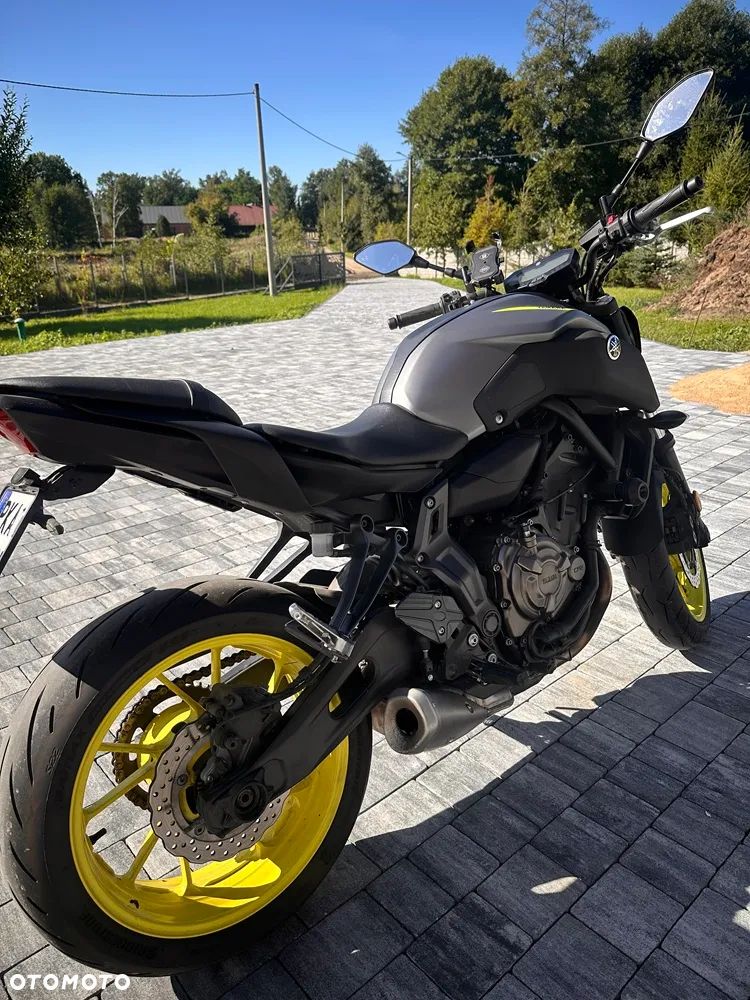 Yamaha MT - 5