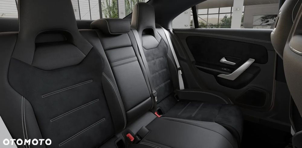 Mercedes-Benz CLA 200 AMG Line 7G-DCT - 11