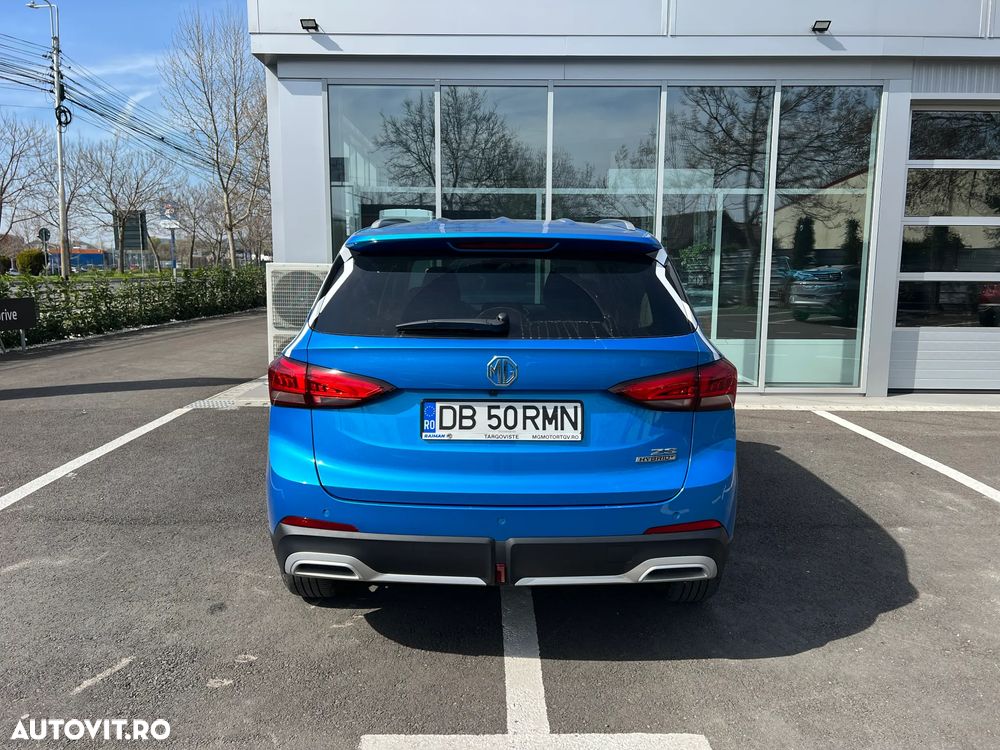 MG ZS HEV 1.5 GSI AT Exclusive - 15