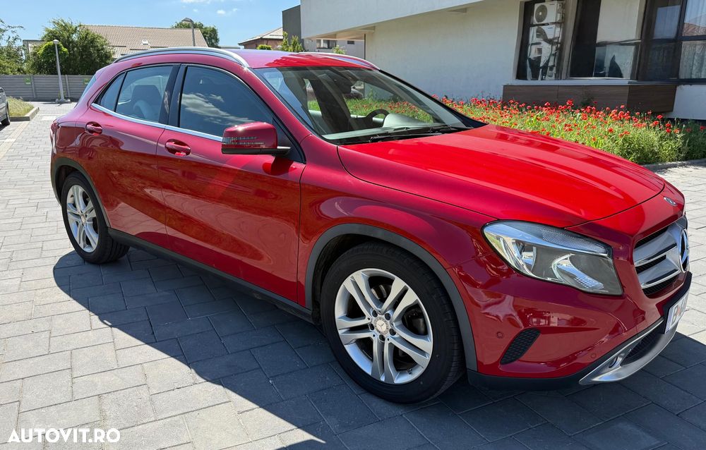 Mercedes-Benz GLA 250 4MATIC 7G-DCT - 22