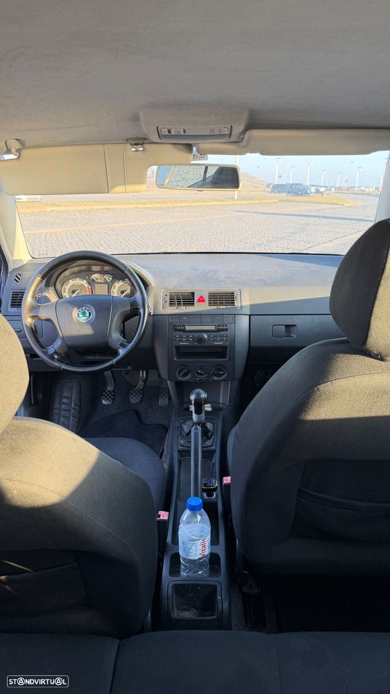 Skoda Fabia 1.2 Active - 14