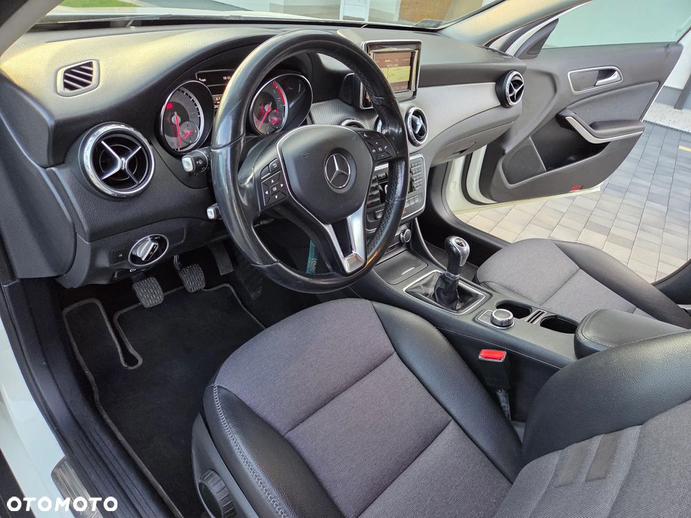 Mercedes-Benz GLA - 19