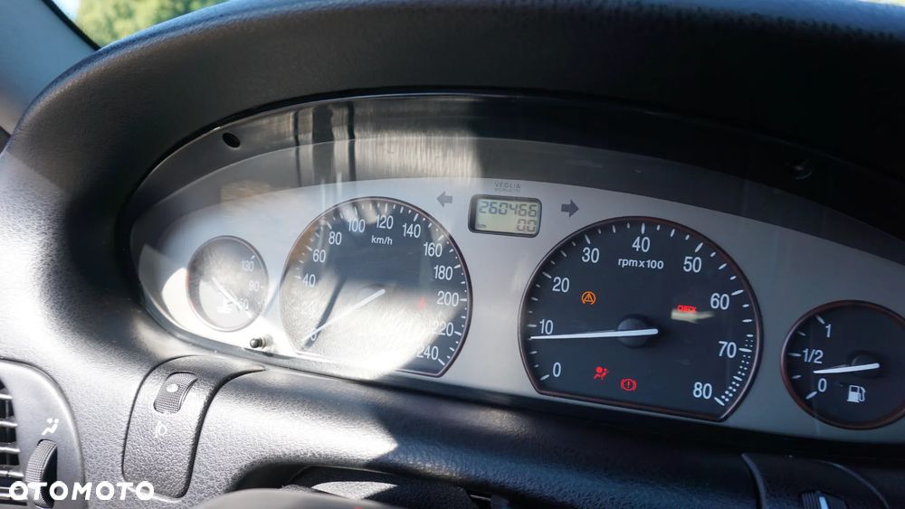Lancia Lybra 2.0 LX - 2