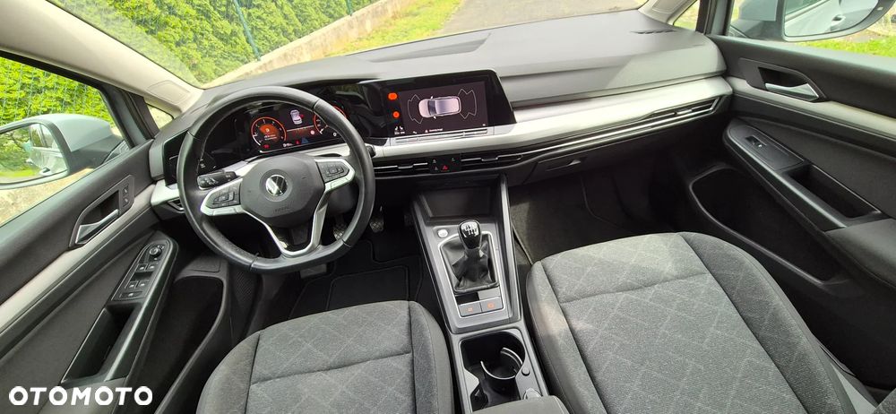 Volkswagen Golf - 6