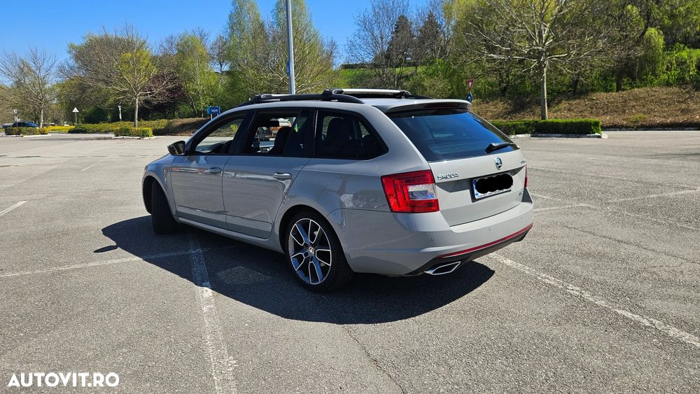 Skoda Octavia 2.0 TDI DSG RS - 4