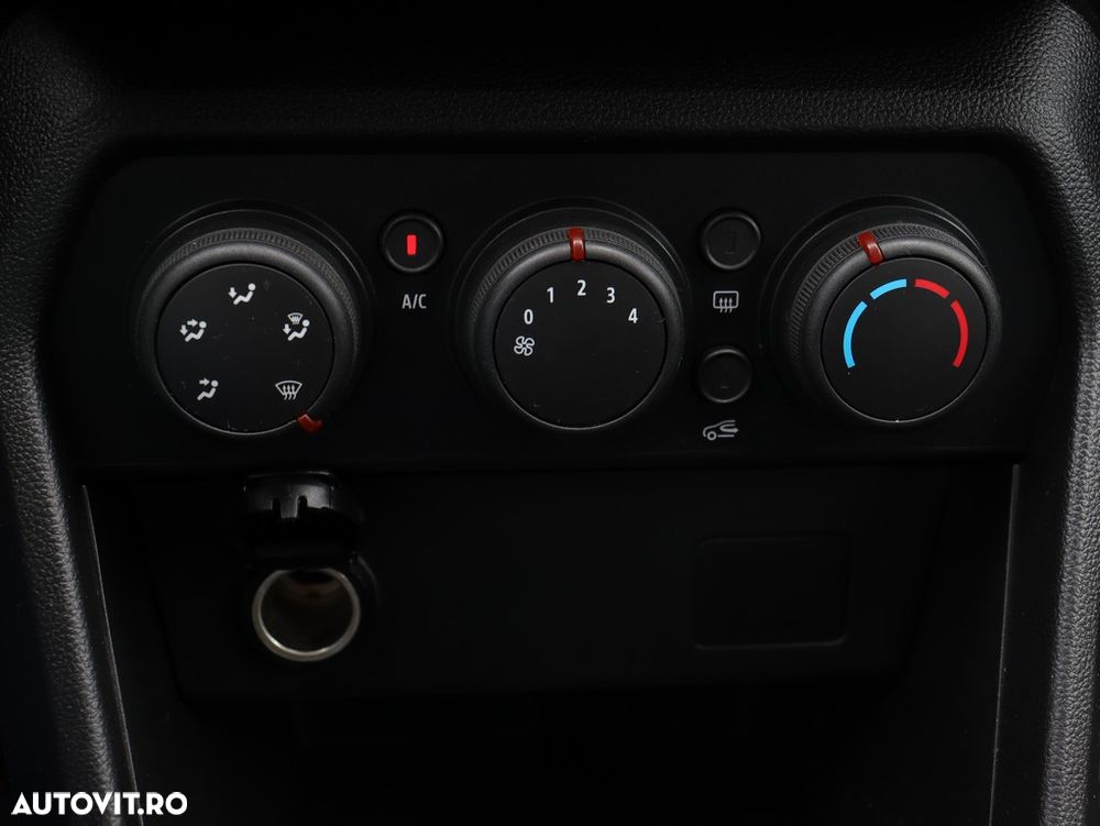 Dacia Logan SCe 65 Essential - 23