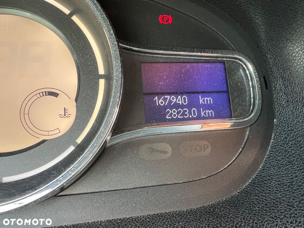 Renault Megane 1.6 dCi Energy Bose Edition - 10
