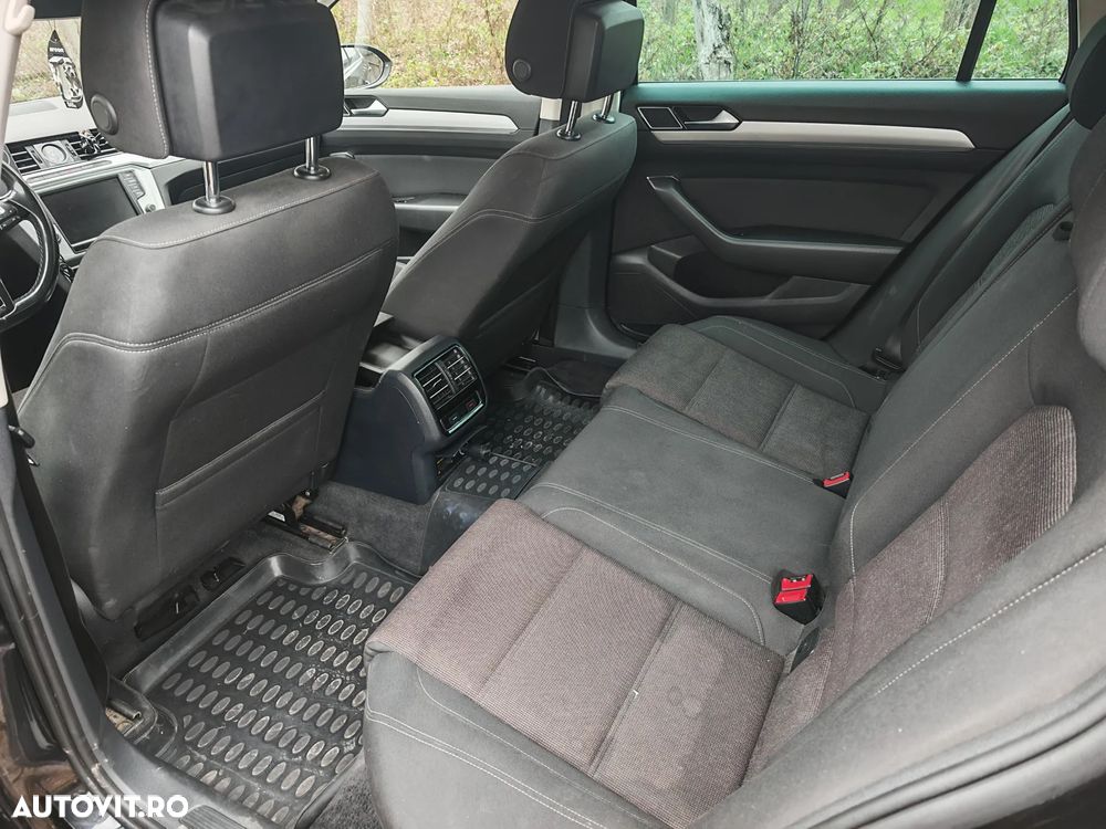 Volkswagen Passat Variant 2.0 TDI DSG Comfortline - 13