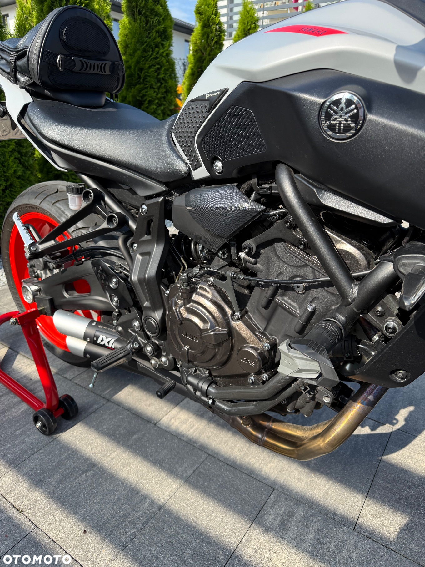 Yamaha MT - 6