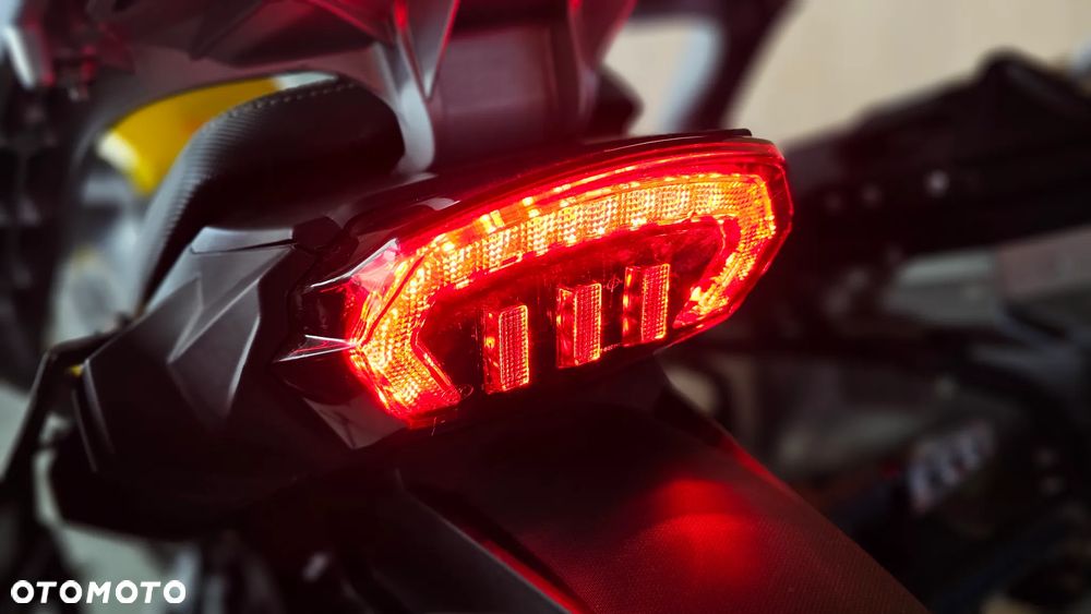 QJMOTOR SVT 650X - 9