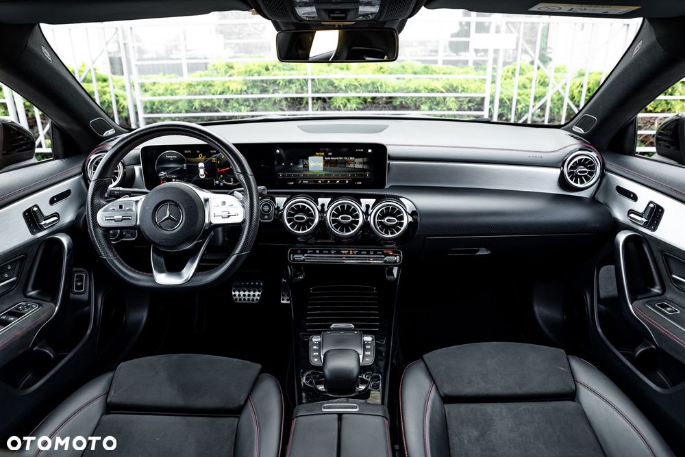 Mercedes-Benz CLA 250 4Matic 8G-DCT Edition AMG Line - 27