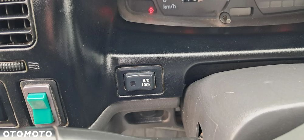 Mitsubishi L200 4x4 2.5 TDI - 24